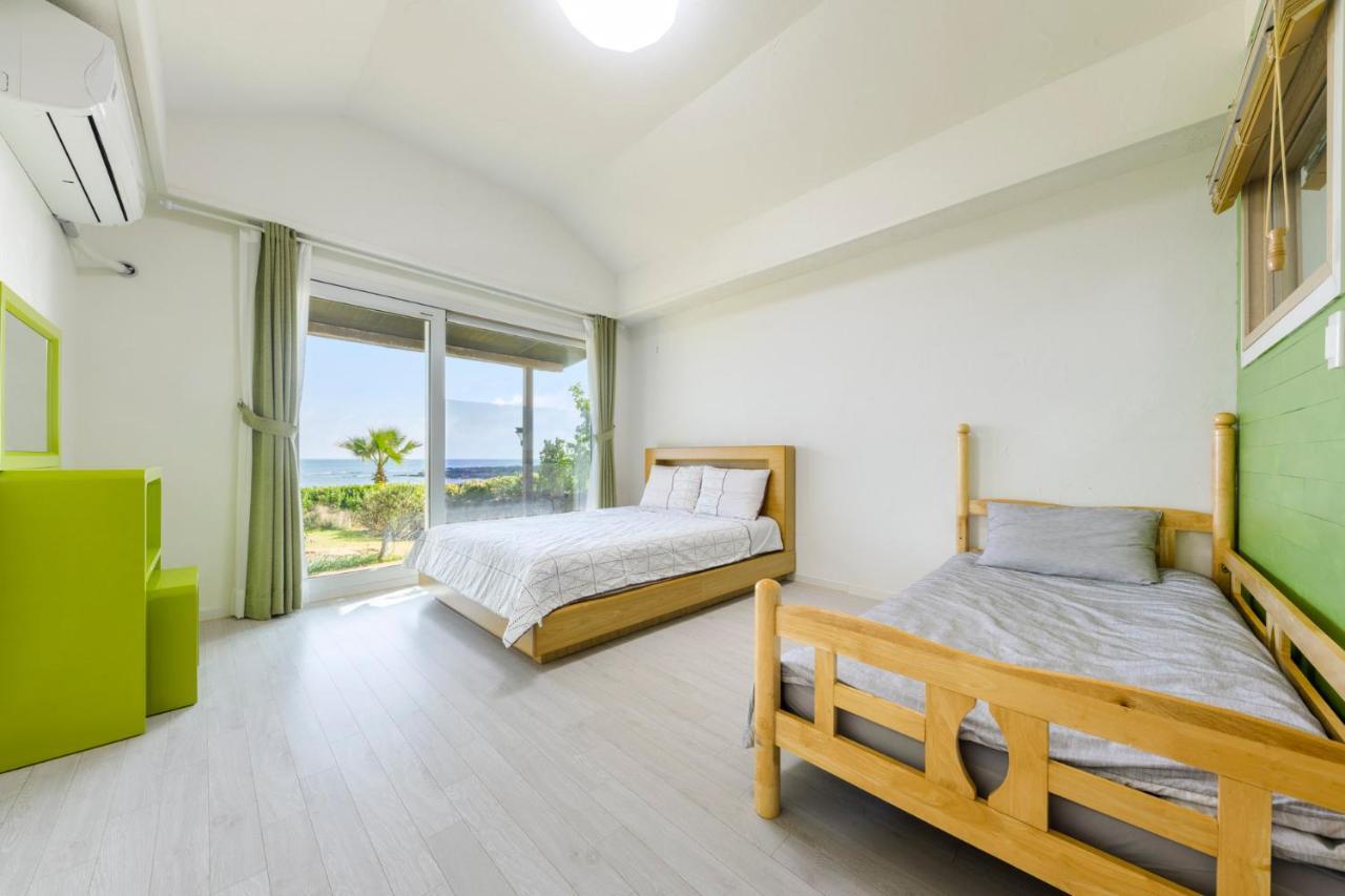 Jeju Turning Point Pension Seogwipo Exteriör bild